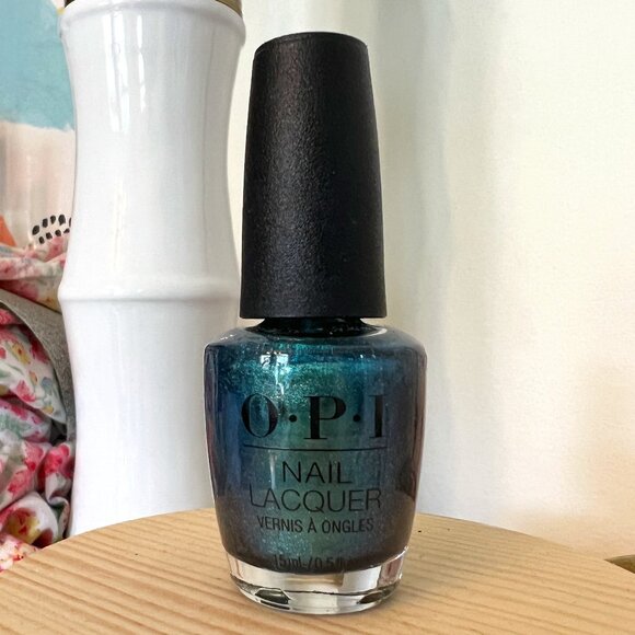 OPI This Color's Making Waves nail polish - Picture 1 of 4